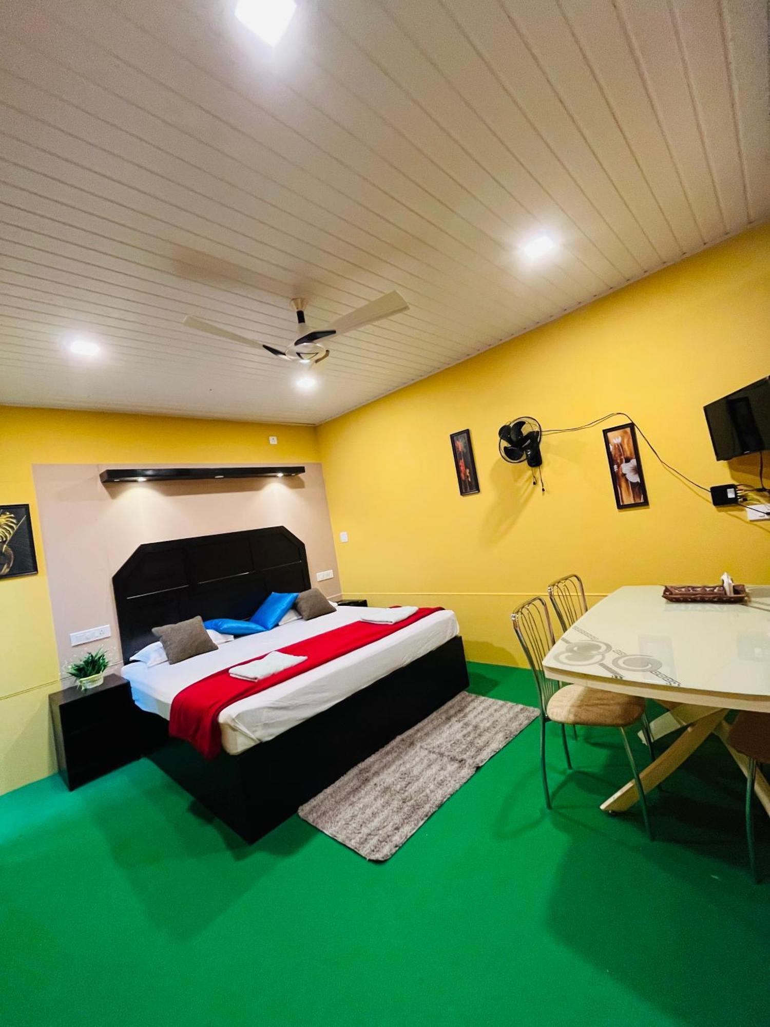 Fab Valley Homestay Муннар Экстерьер фото